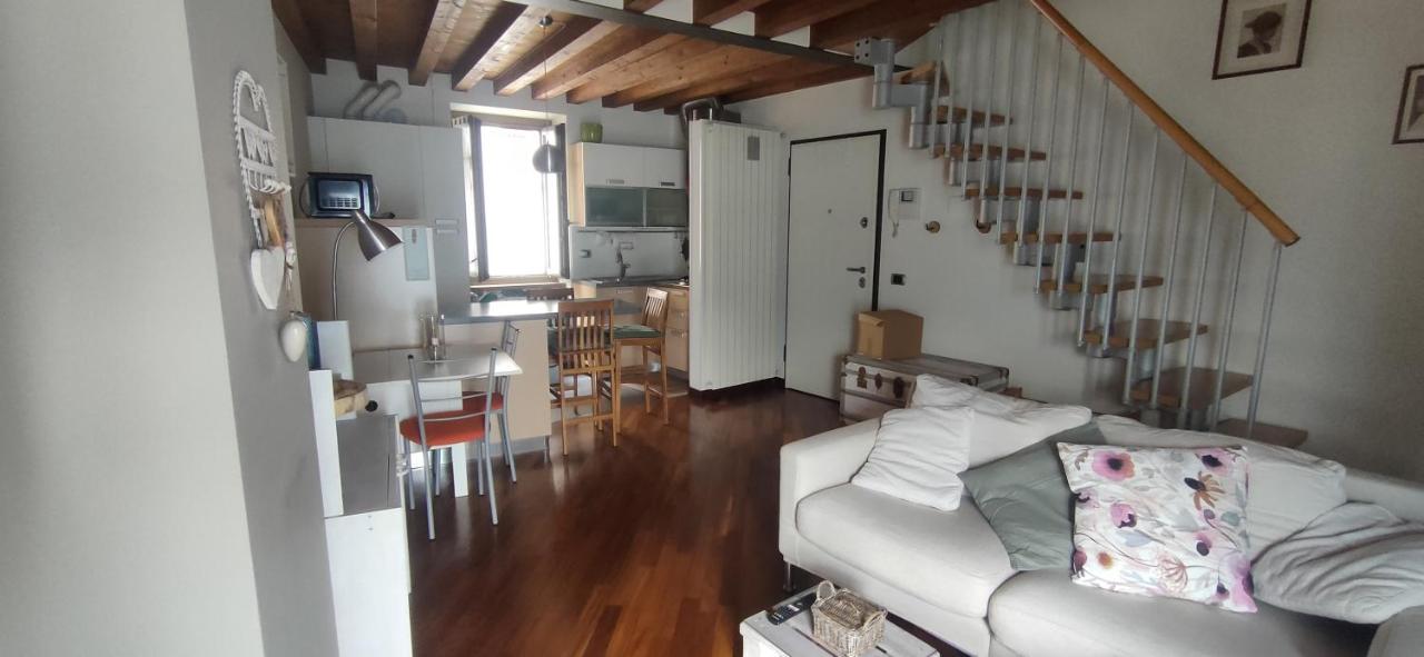 Casa Marina Lägenhet Lovere Exteriör bild