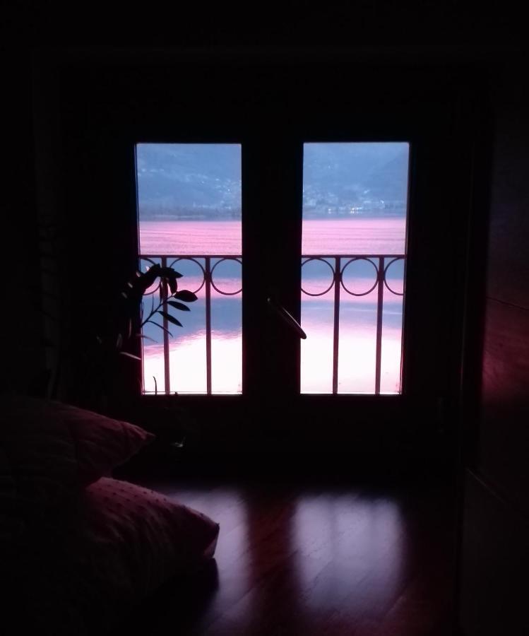Casa Marina Lägenhet Lovere Exteriör bild