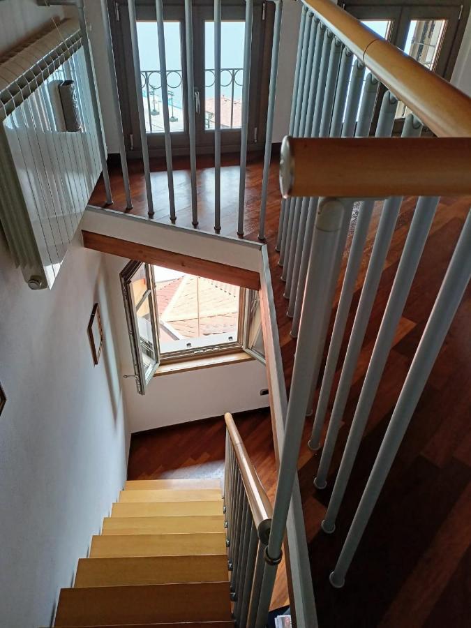 Casa Marina Lägenhet Lovere Exteriör bild