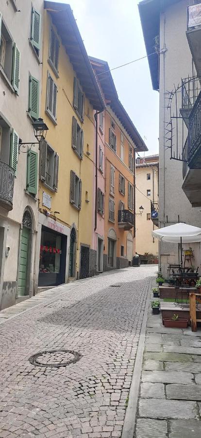 Casa Marina Lägenhet Lovere Exteriör bild