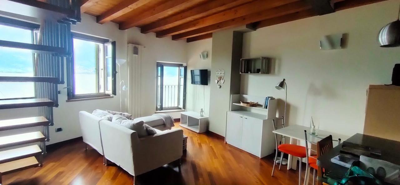 Casa Marina Lägenhet Lovere Exteriör bild